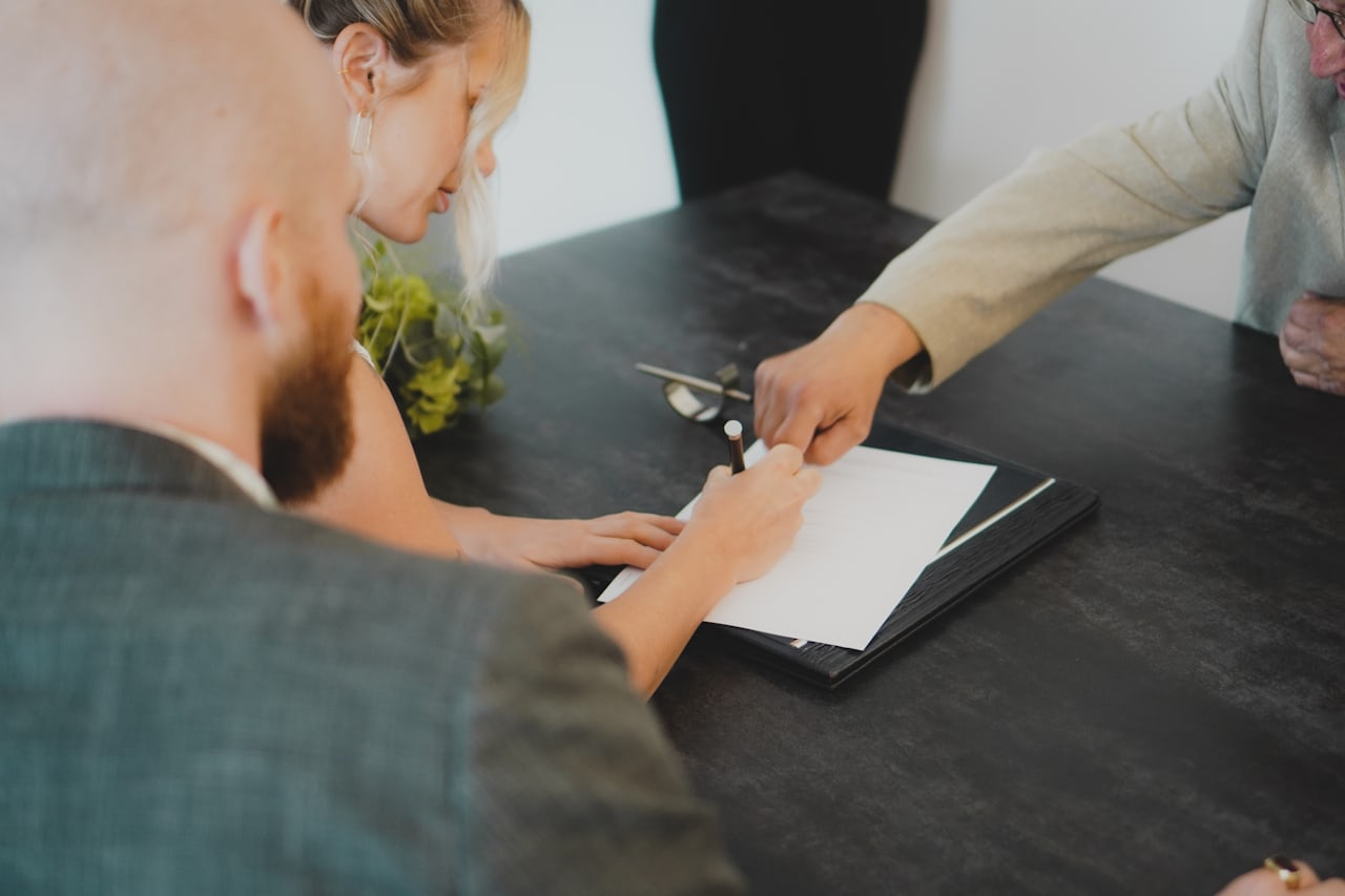What to Do Before Signing a Business Contract