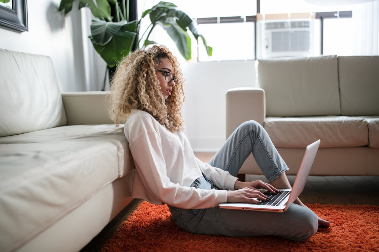 Freelance Contract: 7 Clauses to Check Before Signing
